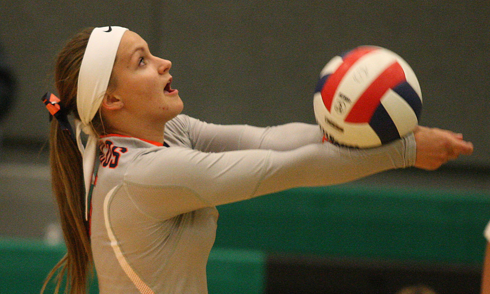 Meridian vs Cerro Gordo volleyball 17 9.19.16.jpg